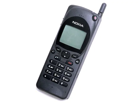 Nokia 2110i CELLULAR PHONE